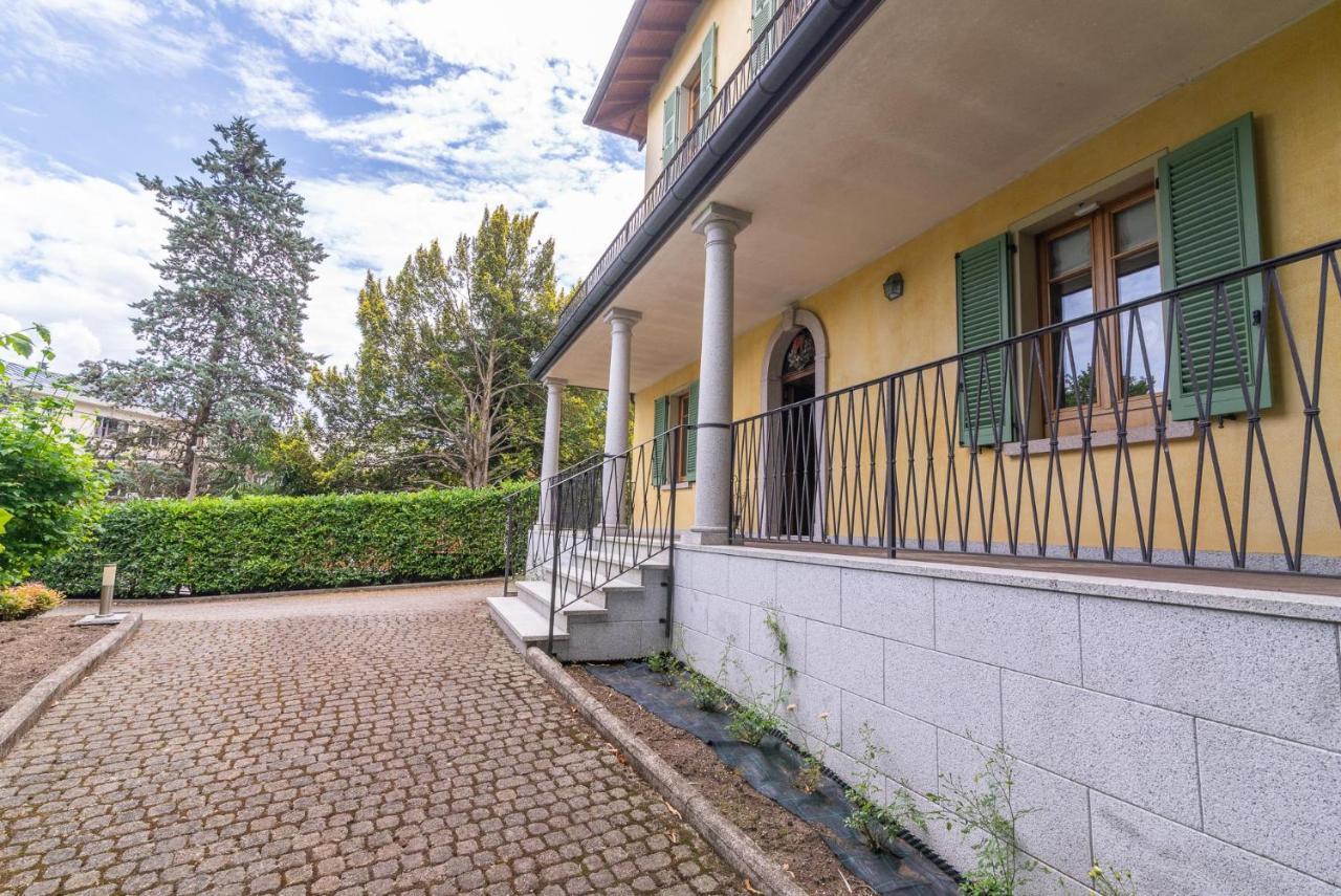 L'Ortensia Della Villa Isabella, Camera Con Vista Lago, Balcone Sul Parco E Bagno Esclusivo All'Esterno Della Camera Стреза Екстериор снимка