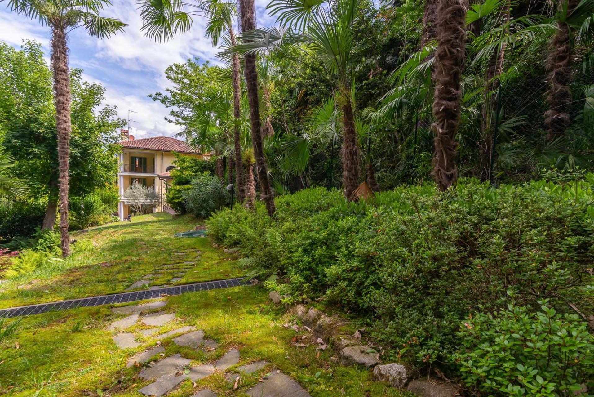 L'Ortensia Della Villa Isabella, Camera Con Vista Lago, Balcone Sul Parco E Bagno Esclusivo All'Esterno Della Camera Стреза Екстериор снимка