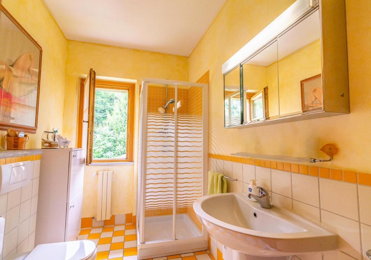 L'Ortensia Della Villa Isabella, Camera Con Vista Lago, Balcone Sul Parco E Bagno Esclusivo All'Esterno Della Camera Стреза Екстериор снимка