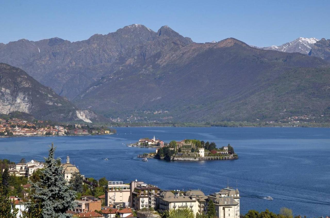 L'Ortensia Della Villa Isabella, Camera Con Vista Lago, Balcone Sul Parco E Bagno Esclusivo All'Esterno Della Camera Стреза Екстериор снимка