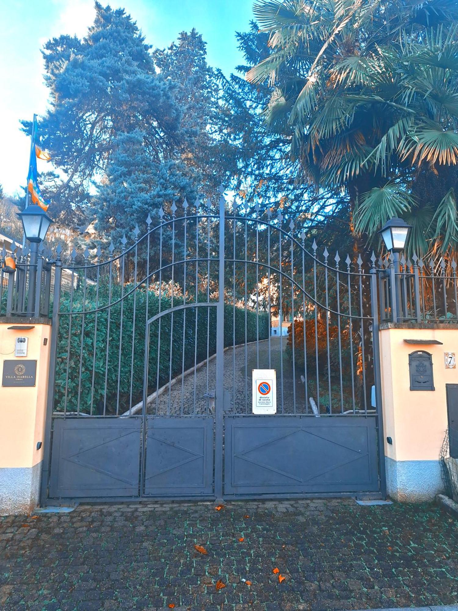 L'Ortensia Della Villa Isabella, Camera Con Vista Lago, Balcone Sul Parco E Bagno Esclusivo All'Esterno Della Camera Стреза Екстериор снимка