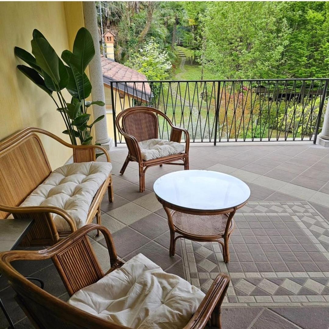 L'Ortensia Della Villa Isabella, Camera Con Vista Lago, Balcone Sul Parco E Bagno Esclusivo All'Esterno Della Camera Стреза Екстериор снимка
